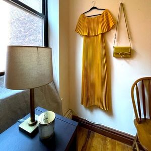 Chicwish yellow pleated dress - M/L